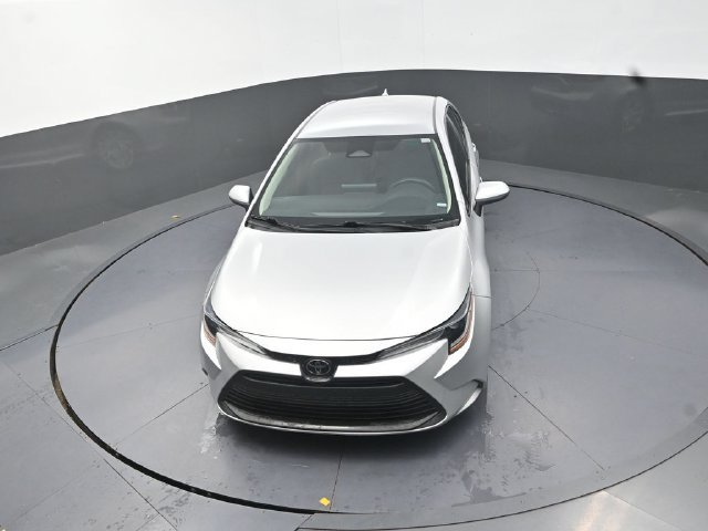 Used 2024 Toyota Corolla LE FWD image 24