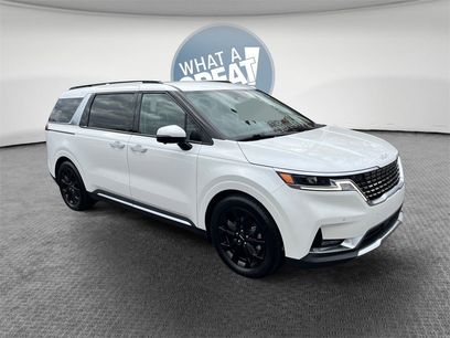 Used 2022 Kia Carnival SX