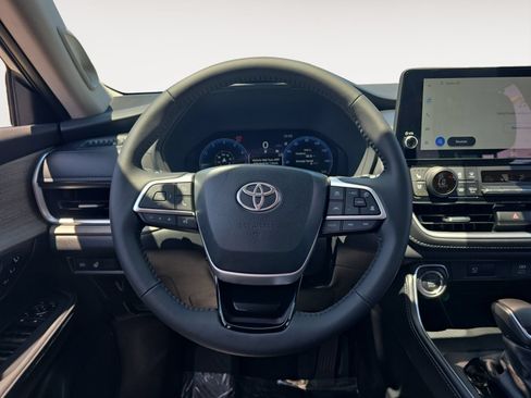 New 2026 Toyota Grand Highlander AWD image 12