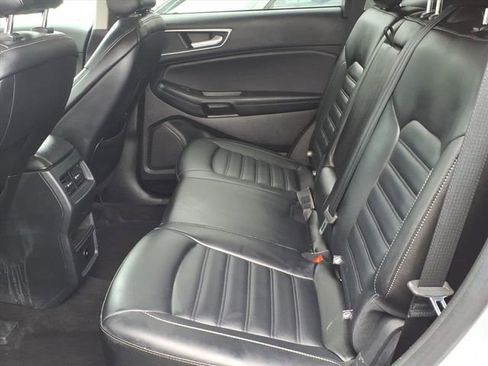 Used 2024 Ford Edge SEL image 8