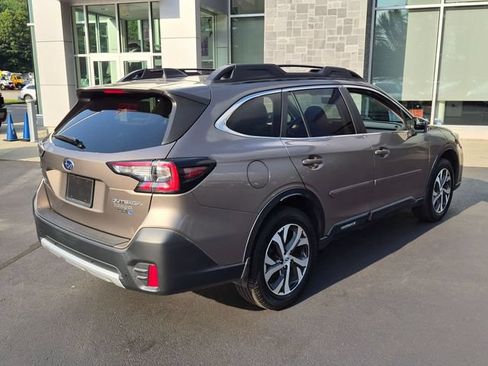 Used 2021 Subaru Outback Limited AWD/4WD image 3
