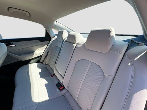 Used 2018 Hyundai Sonata SEL w/ Winter Weather Package image 25