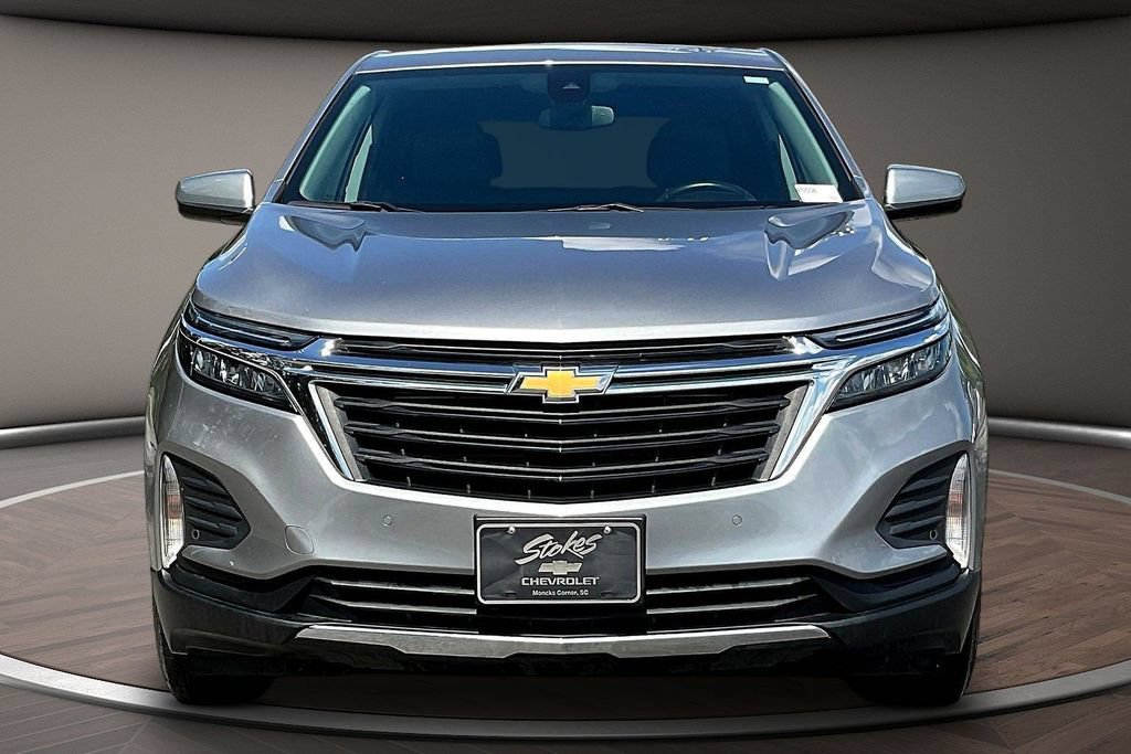 Used 2024 Chevrolet Equinox LT AWD/4WD image 2