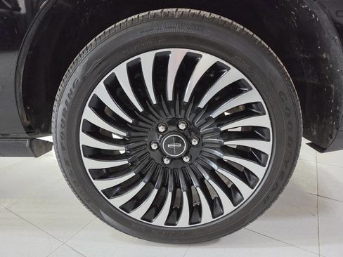 Used 2018 Lincoln Navigator Black Label w/ Cargo Package image 11