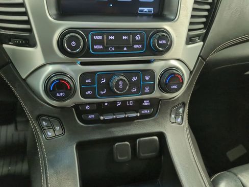 Used 2019 GMC Yukon XL SLT image 14