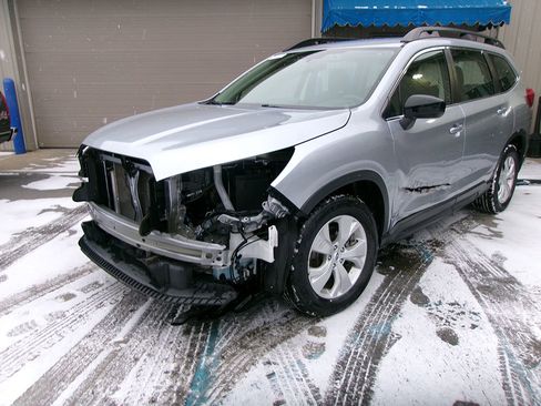 Used 2019 Subaru Ascent 8-Passenger image 1