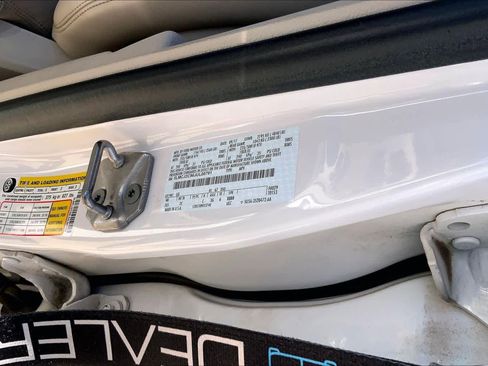 Used 2018 Lincoln MKC Select w/ Select Plus Package image 34