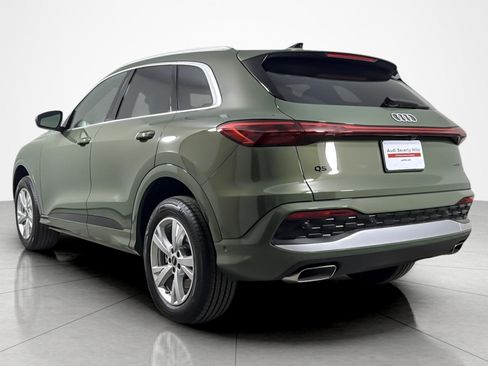 Used 2025 Audi Q5 Premium w/ Convenience Package AWD/4WD image 3