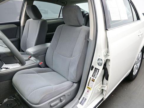 Used 2010 Toyota Avalon XL image 11