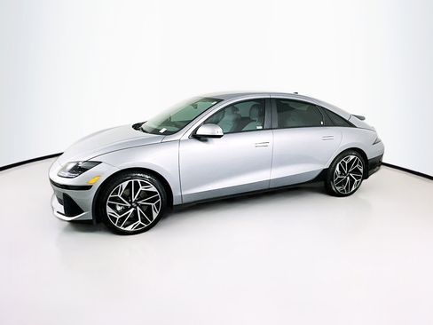 Used 2023 Hyundai Ioniq 6 SEL image 4