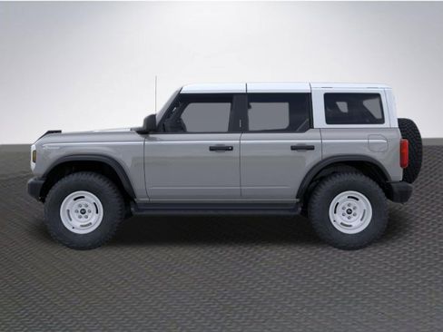 New 2026 Ford Bronco Heritage Edition AWD/4WD image 3