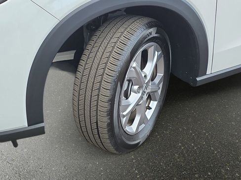 Certified 2025 Honda HR-V LX image 31