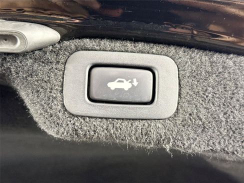Used 2017 Lexus LS 460 L RWD image 41