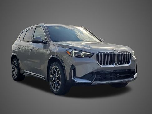 New 2026 BMW X1 xDrive28i w/ Technology Package image 3