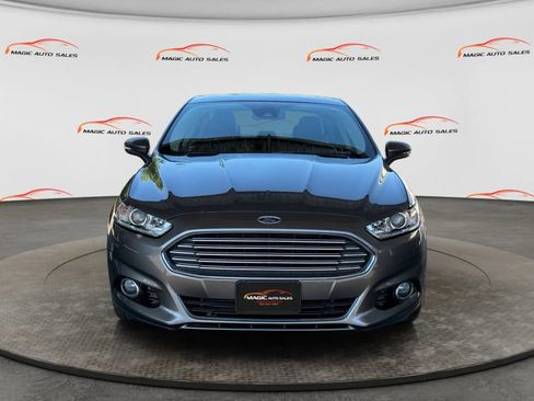 Used 2013 Ford Fusion Titanium w/ Titanium Driver Assist Pkg AWD/4WD image 3