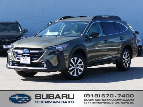 Certified 2025 Subaru Outback Premium image 1