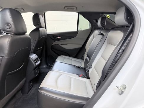 Used 2020 Chevrolet Equinox Premier AWD/4WD image 22