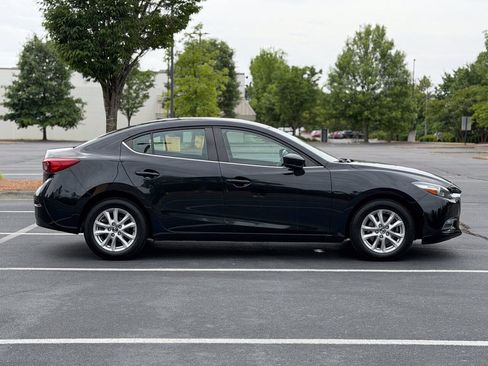 Used 2018 MAZDA MAZDA3 Sport w/ Preferred Equipment Package FWD image 8