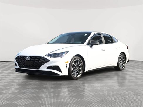 Used 2022 Hyundai Sonata Limited FWD image 3
