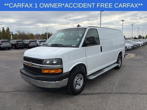 Used 2024 Chevrolet Express 2500 w/ Driver Convenience Package image 5