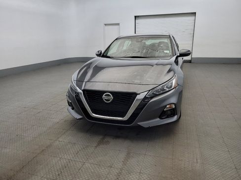 Used 2019 Nissan Altima 2.5 SL FWD image 15