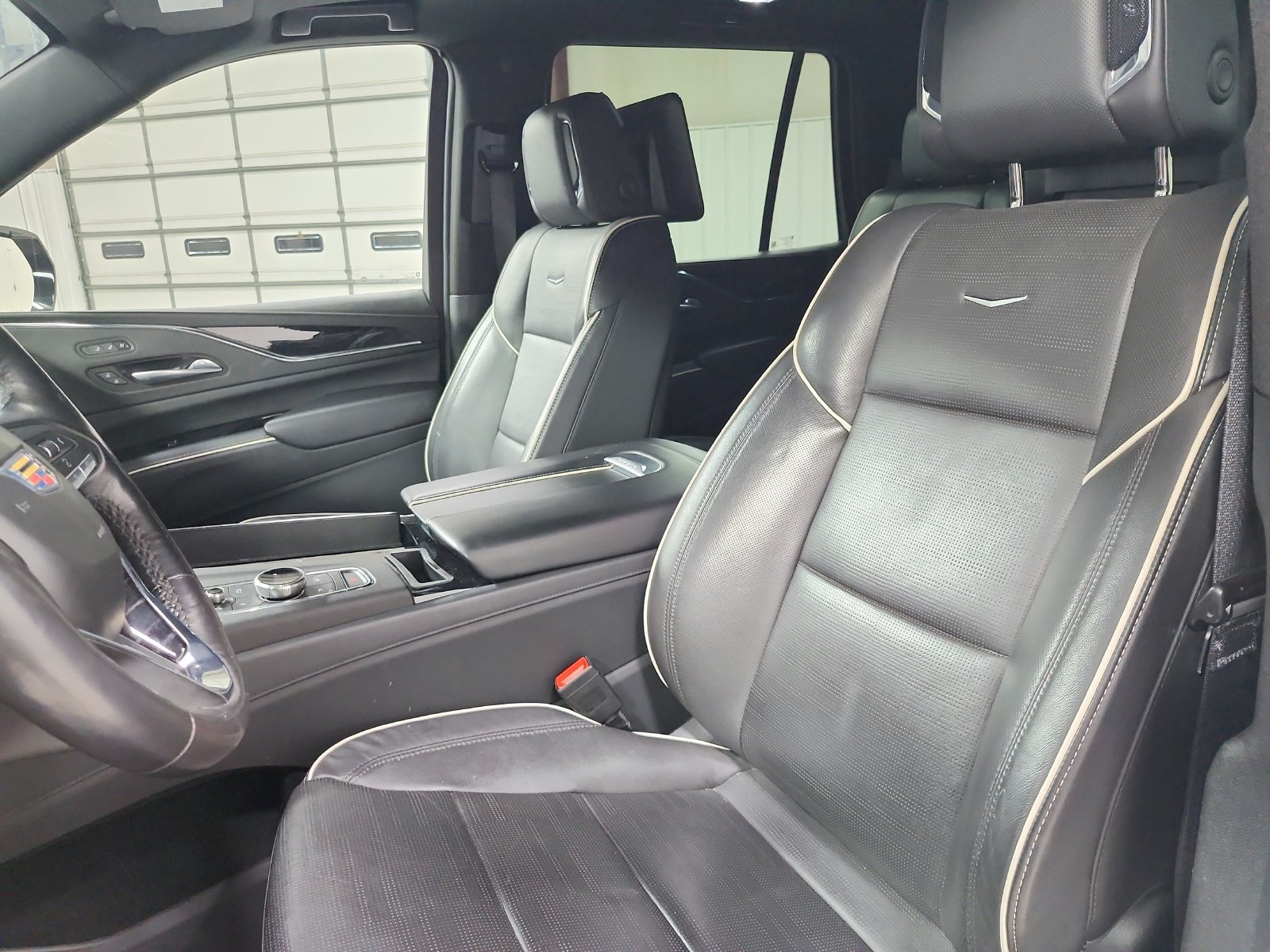 Used 2023 Cadillac Escalade Sport AWD/4WD image 10