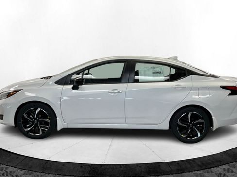 New 2025 Nissan Versa SR w/ Trunk Package image 2