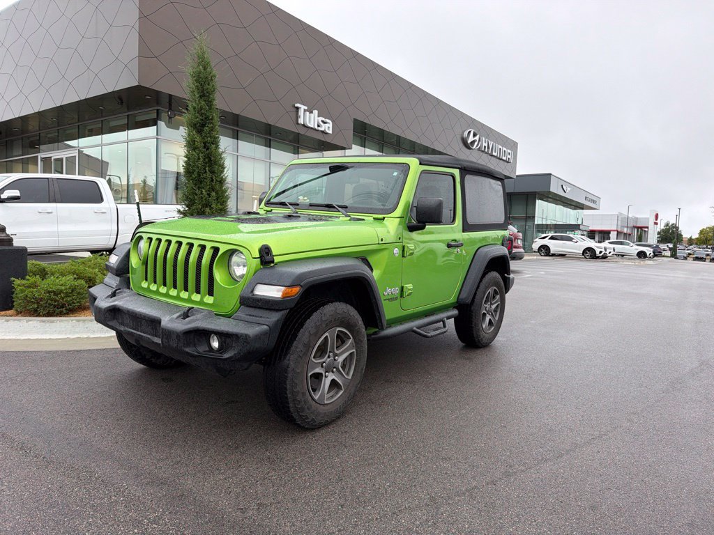 Used 2019 Jeep Wrangler Sport AWD/4WD image 2