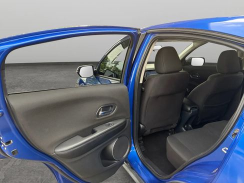 Used 2018 Honda HR-V EX image 14