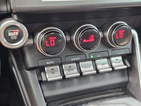 Used 2025 Toyota GR86 Premium RWD image 18