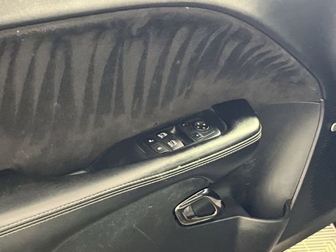 Used 2021 Dodge Challenger SXT w/ Plus Package image 15