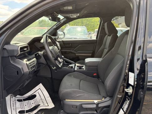 Used 2025 Toyota 4Runner TRD Sport Premium AWD/4WD image 19