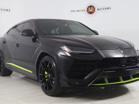Used 2022 Lamborghini Urus image 35