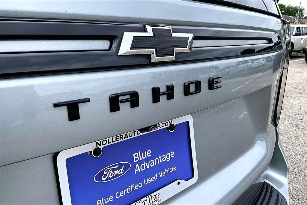 Used 2024 Chevrolet Tahoe Z71 w/ Luxury Package AWD/4WD image 8
