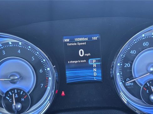 Used 2014 Chrysler 300 RWD image 16