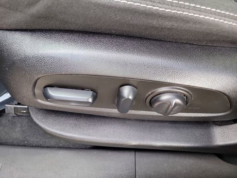 Used 2022 GMC Terrain SLE w/ Driver Convenience Package image 20