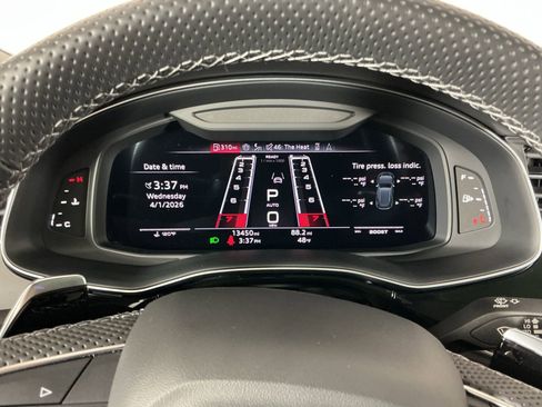 Certified 2024 Audi RS Q8 AWD/4WD image 11
