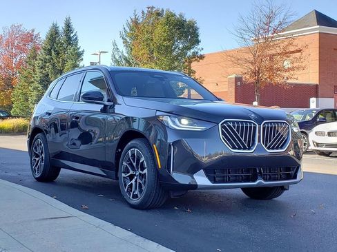 Used 2026 BMW X3 xDrive30 w/ Convenience Package AWD/4WD image 3