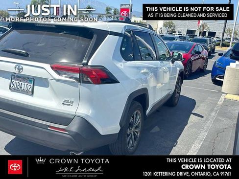 Used 2025 Toyota RAV4 XLE Premium w/ Weather Package AWD/4WD image 2