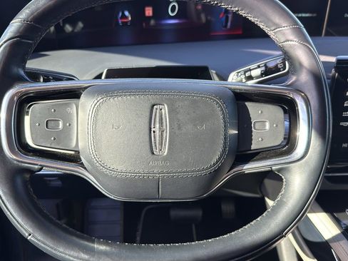 Used 2024 Lincoln Nautilus Reserve image 15