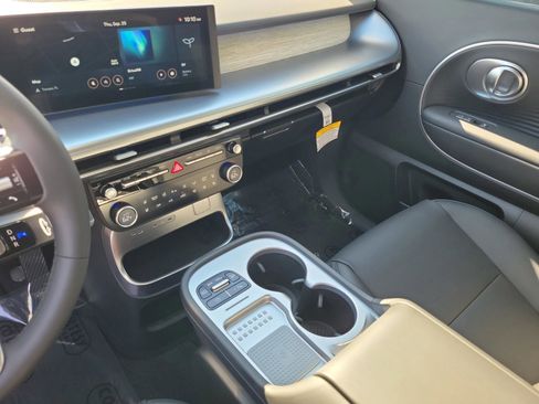 New 2026 Hyundai Ioniq 9 SEL image 35
