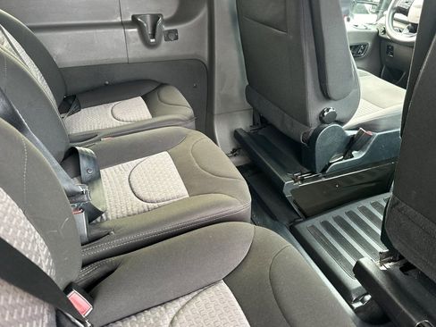 Used 2023 Ford Transit 350 XLT image 30