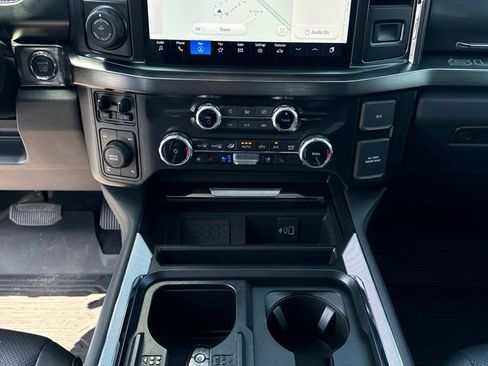 Used 2023 Ford F250 Lariat w/ Lariat Ultimate Package AWD/4WD image 12