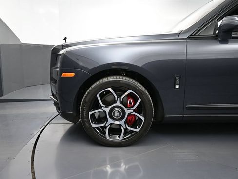 Certified 2024 Rolls-Royce Cullinan Black Badge AWD/4WD image 12