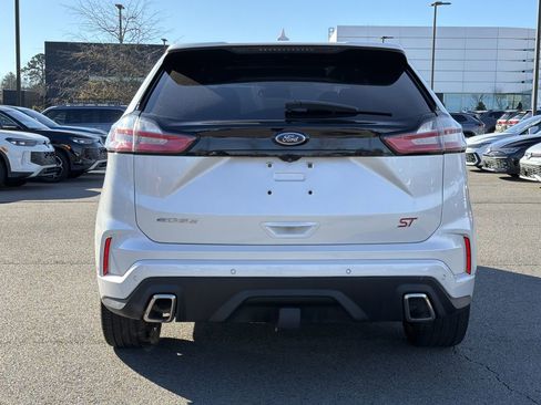 Used 2019 Ford Edge ST w/ Equipment Group 401A image 4