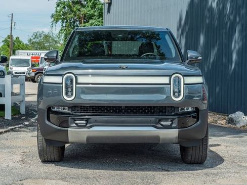 Used 2022 Rivian R1T Launch Edition image 9