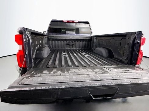 Used 2024 Chevrolet Silverado 3500 LTZ image 27