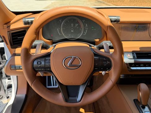Used 2023 Lexus LC 500 Convertible w/ Touring Package RWD image 17