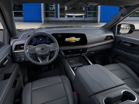 New 2026 Chevrolet Suburban Z71 w/ Comfort Package image 16