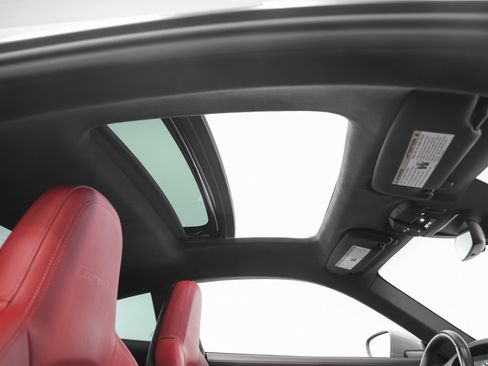 Used 2023 Porsche 911 Turbo image 32